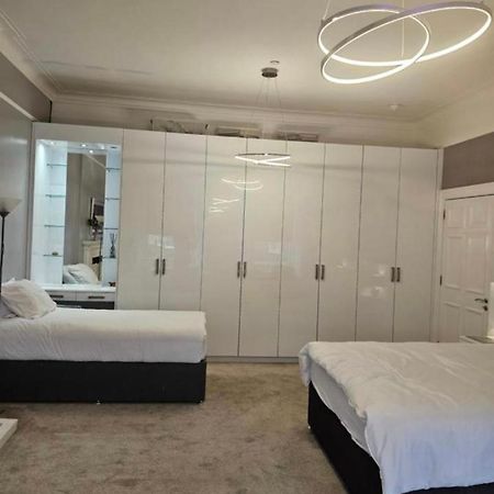 Luxury Family Room With Private Bathroom In The Heart Of Эдинбург Экстерьер фото