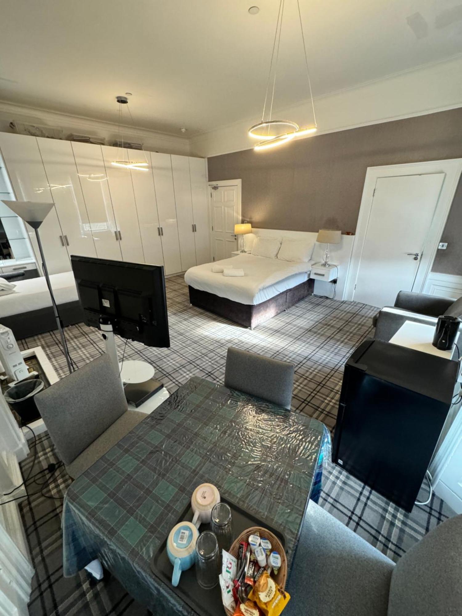 Luxury Family Room With Private Bathroom In The Heart Of Эдинбург Экстерьер фото